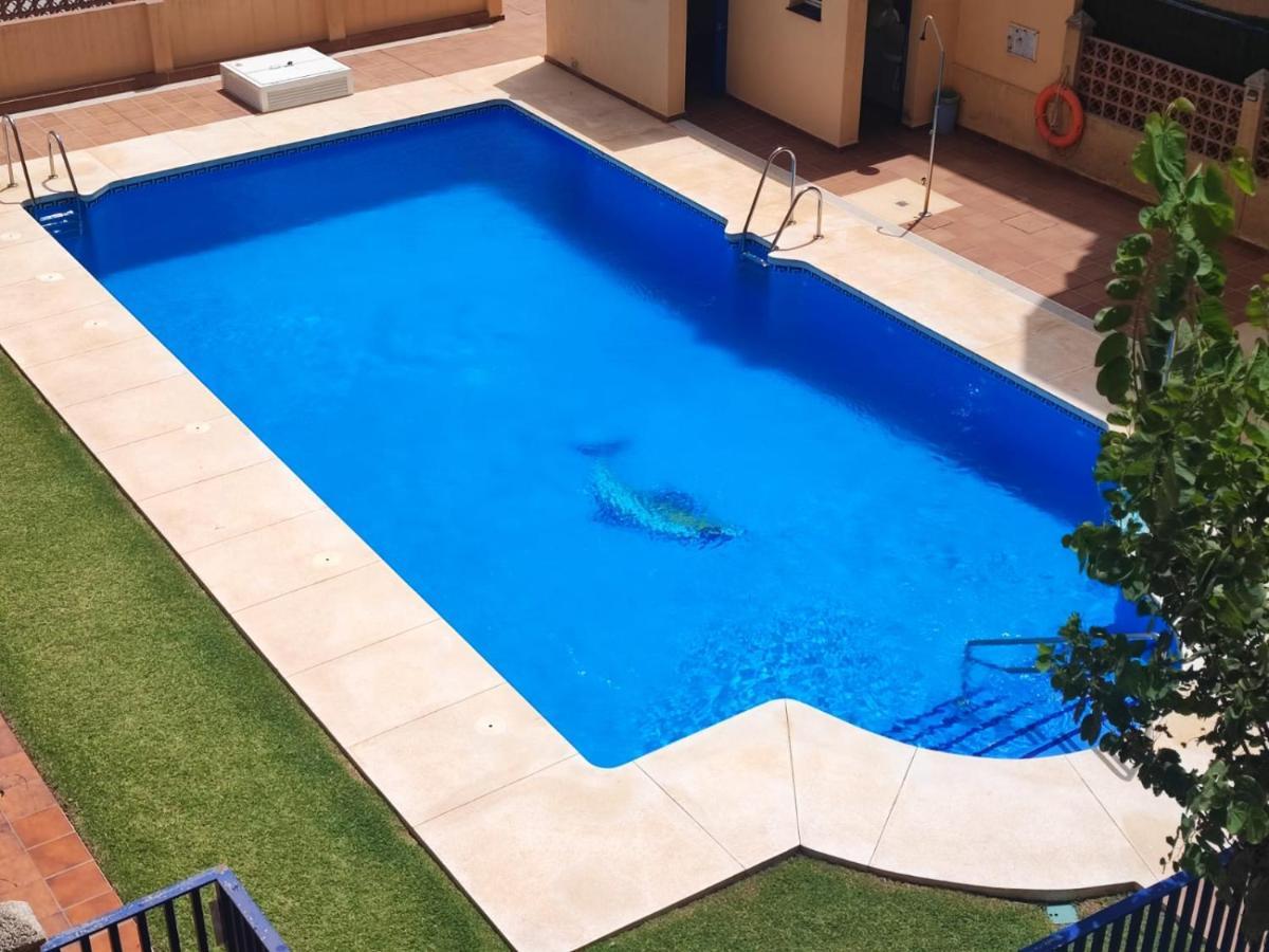 Casa Playa Guadalmar, Beautiful Apartment In Front Of The Sea, Wifi, Ac, Smart Tv, Private Parking Málaga Esterno foto