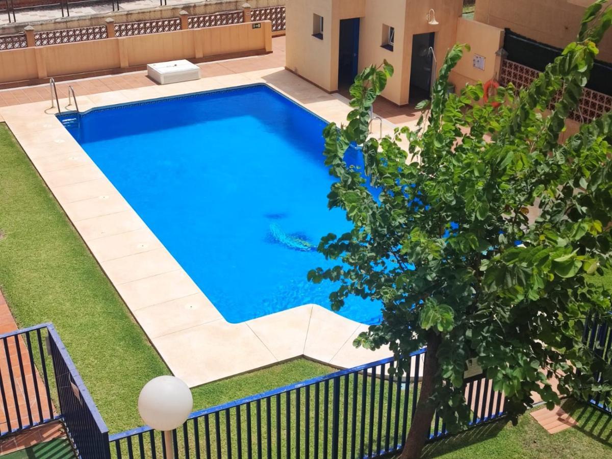 Casa Playa Guadalmar, Beautiful Apartment In Front Of The Sea, Wifi, Ac, Smart Tv, Private Parking Málaga Esterno foto