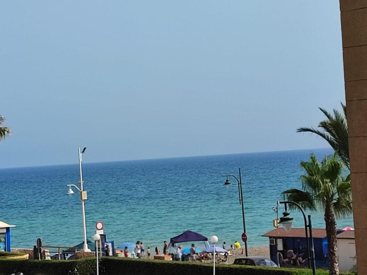 Casa Playa Guadalmar, Beautiful Apartment In Front Of The Sea, Wifi, Ac, Smart Tv, Private Parking Málaga Esterno foto