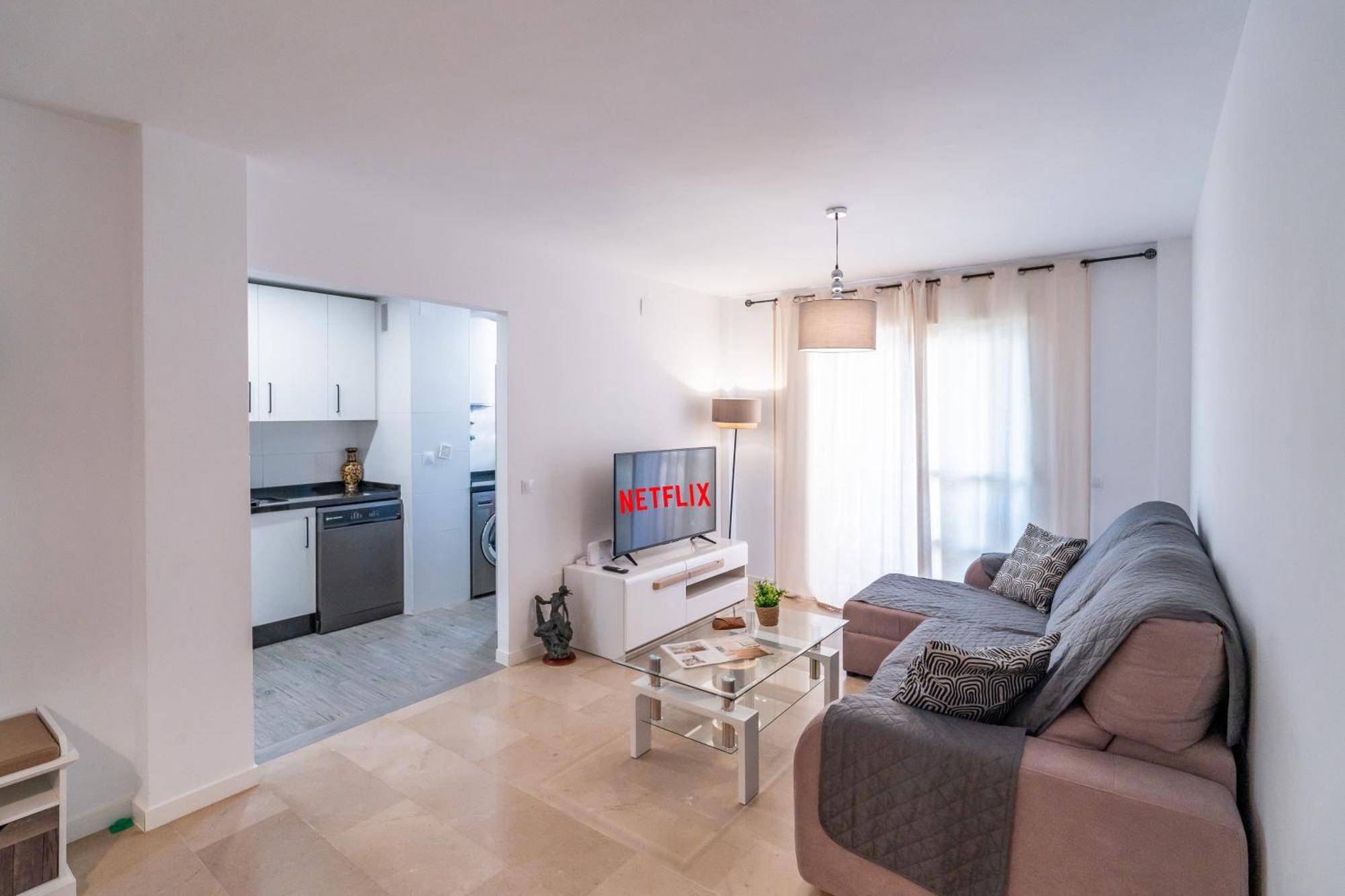 Casa Playa Guadalmar, Beautiful Apartment In Front Of The Sea, Wifi, Ac, Smart Tv, Private Parking Málaga Esterno foto