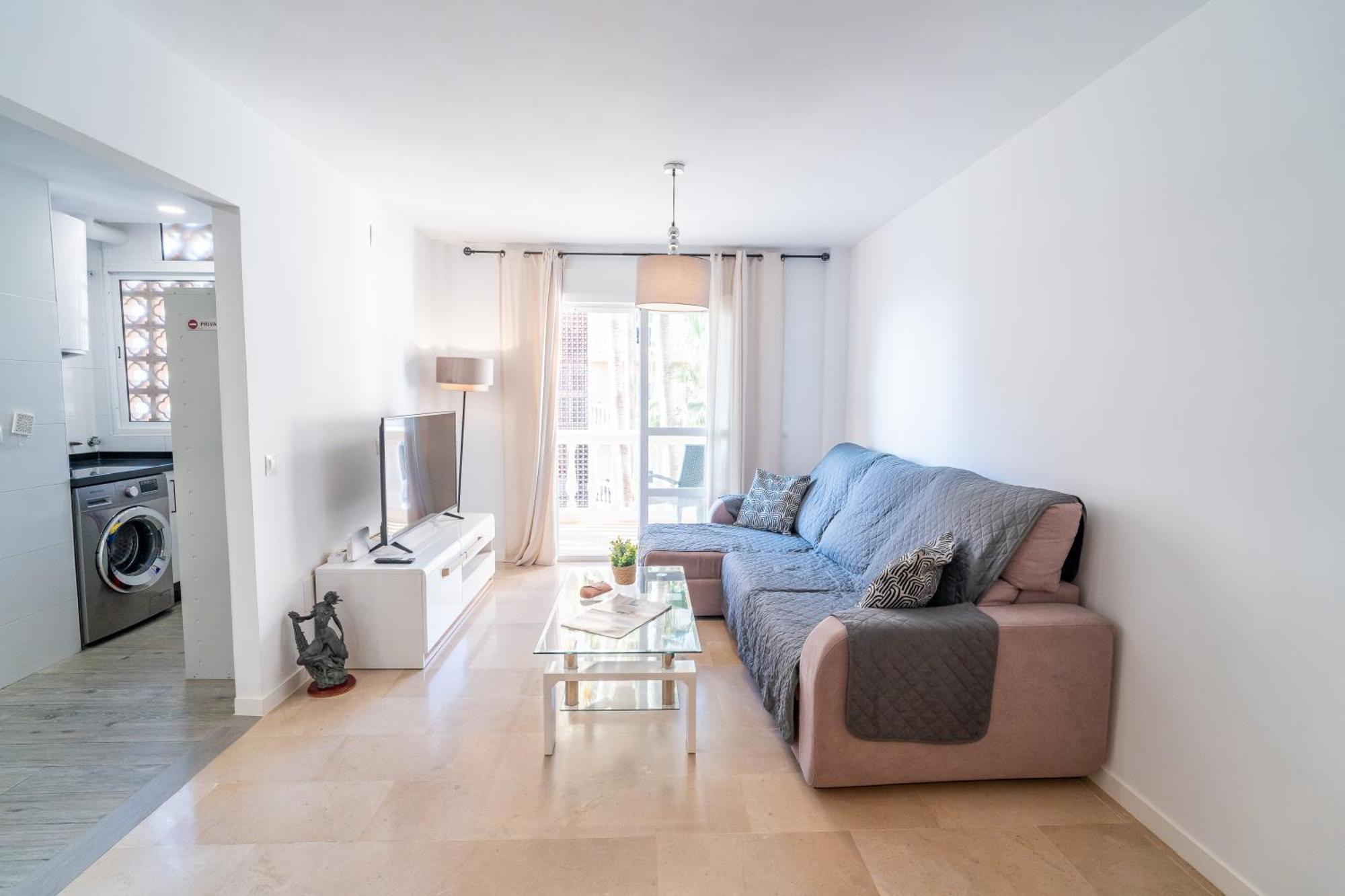 Casa Playa Guadalmar, Beautiful Apartment In Front Of The Sea, Wifi, Ac, Smart Tv, Private Parking Málaga Esterno foto